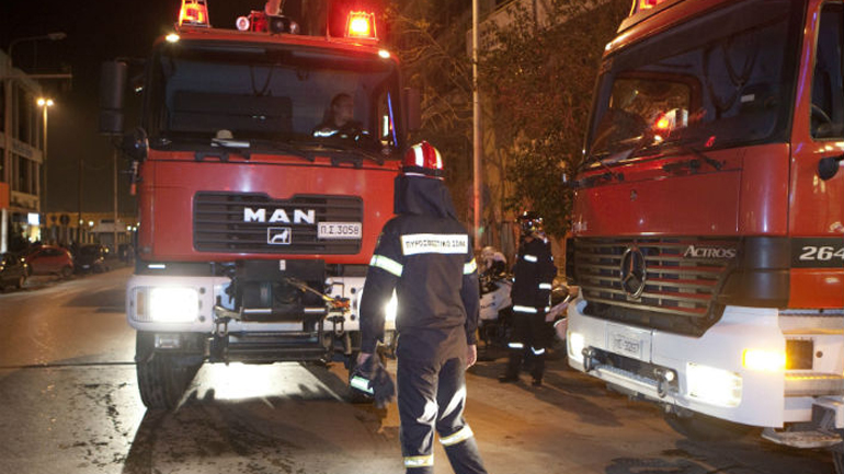 Φωτιά σε φανοποιείο στη Νέα Ιωνία