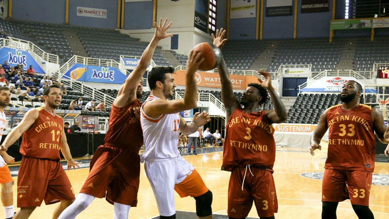 «Μαυροσκούφεια»: Νίκη και πρόκριση στον τελικό για τον Προμηθέα