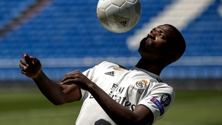 Ρεάλ: Εκτός αποστολής για το ματς με τη Ρόμα ο Βινίσιους