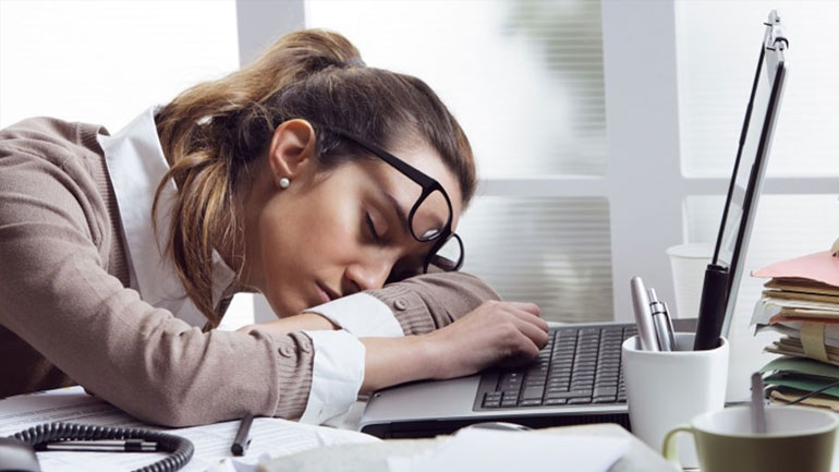 Η υπνηλία κατά τη διάρκεια της ημέρας και ο κίνδυνος για Αλτσχάιμερ