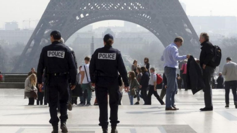 Γαλλία: Είκοσι τόνοι «Πύργων του Άιφελ» κατασχέθηκαν σε έρευνες της αστυνομίας