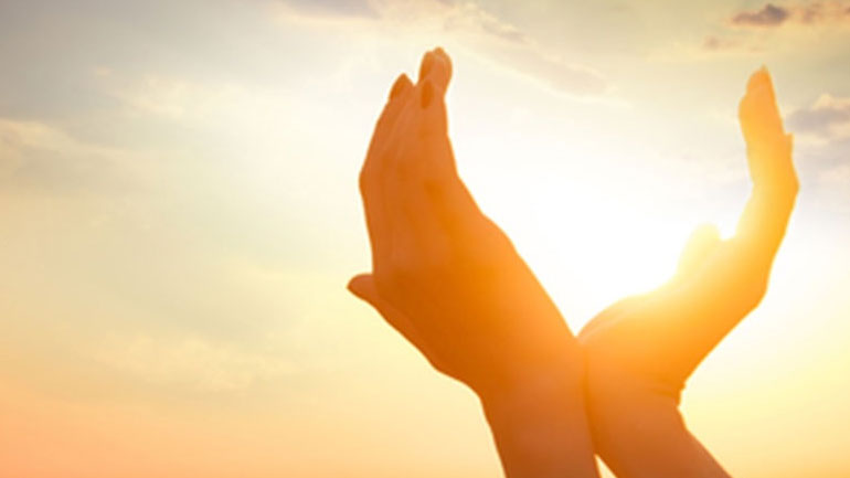 Γιατί αξίζει να κάνετε διαλογισμό κάθε πρωί που ξυπνάτε