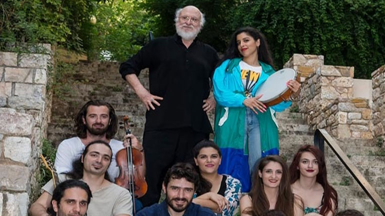 Διονύσης Σαββόπουλος και Μαρίνα Σάττι μαζί «Για την υγεία των κοριτσιών μας»