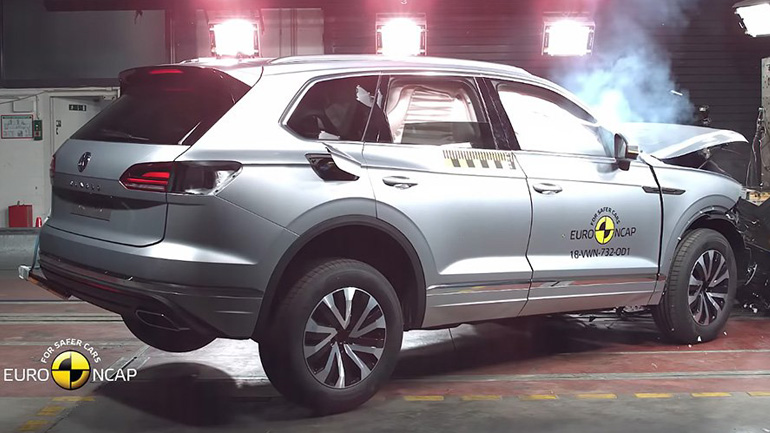 Θριάμβευσαν τα Audi A6 και VW Touareg στα crash test
