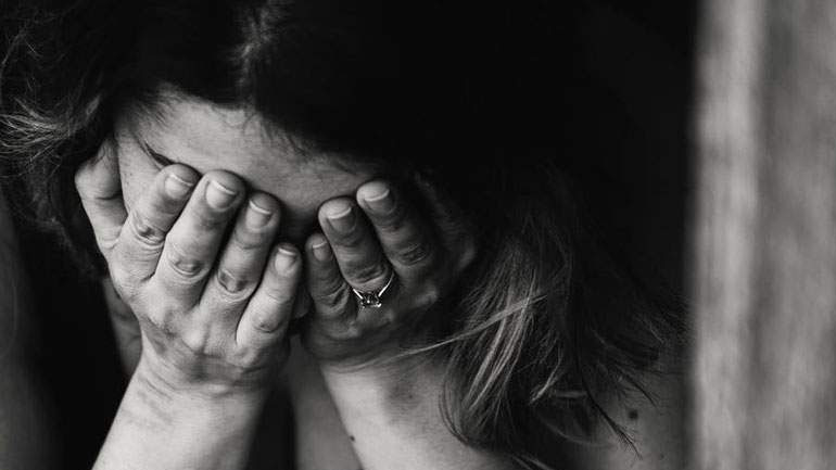 Η Γαλλίδα όμηρος του 34χρονου στη Λαμία αποκαλύπτει: Ήθελε να μου δώσει χλωροφόρμιο