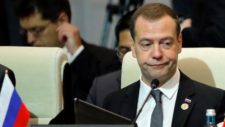 Μεντβέντεφ: Δύσκολα τα επόμενα έξι χρόνια για τη ρωσική οικονομία