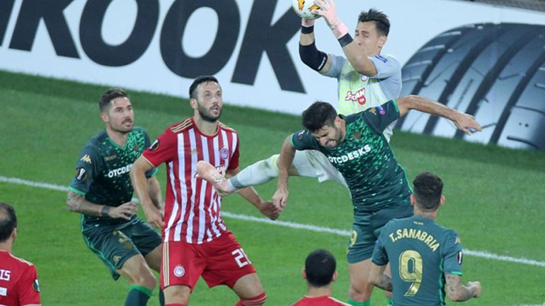 Με καρβουνόσκονη ακόμα και οι… μεγάλες ελληνικές ομάδες