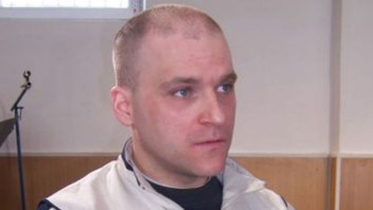 Νέα αναβολή στη δίκη του Κώστα Πάσσαρη – Έντονες αντιδράσεις από συγγενείς των θυμάτων