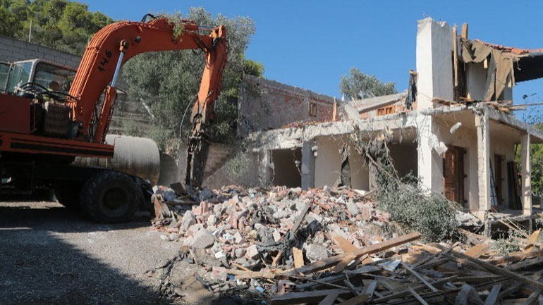 Σύσκεψη στο ΥΠΕΝ για προγραμματισμό των διαδικασιών κατεδάφισης αυθαιρέτων