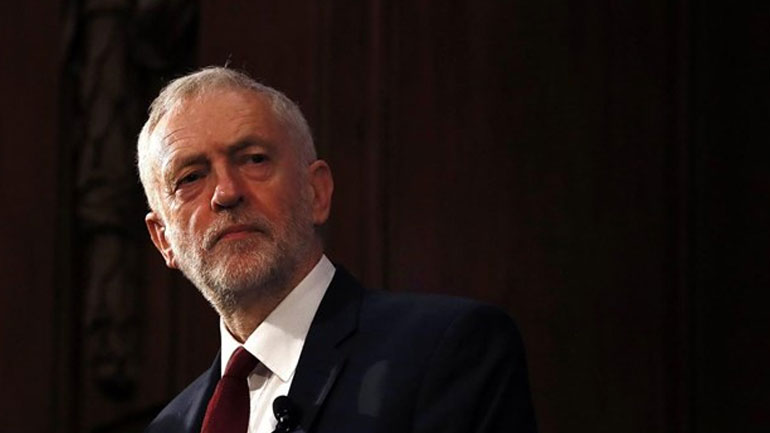 Τζ. Κόρμπιν: Τα πολιτικά παιχνίδια με το Brexit πρέπει να σταματήσουν