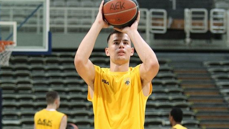 Μπάσκετ: Η ΑΕΚ έδωσε δανεικό στο Περιστέρι τον Αγραβάνη