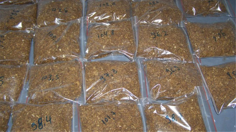 Θεσσαλονίκη: Κατασχέθηκαν χιλιάδες λαθραία πακέτα τσιγάρων και καπνού