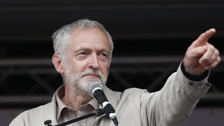 Κόρμπιν: Προτιμώ πρόωρες εκλογές παρά ένα νέο δημοψήφισμα για το Brexit