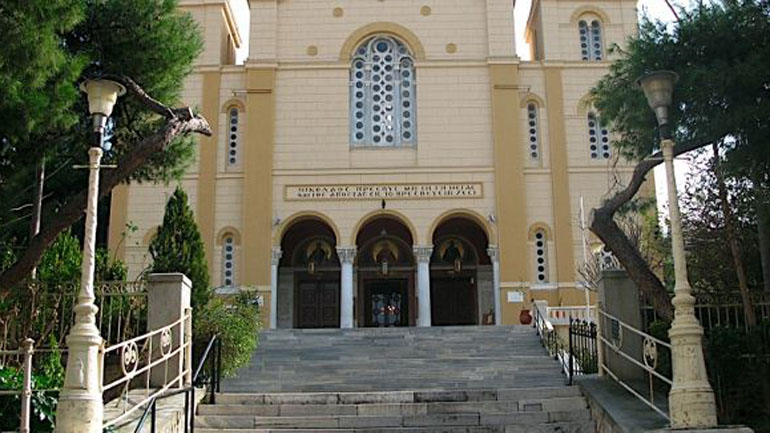 Ο Ρουβίκωνας εισέβαλε στο ναό Αγίου Νικολάου στα Εξάρχεια