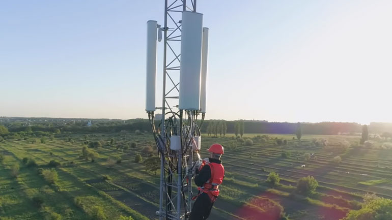 Η πρώτη… ψεκασμένη κεραία: Την μετατρέπεις σε αντένα για σήμα Wi-Fi!