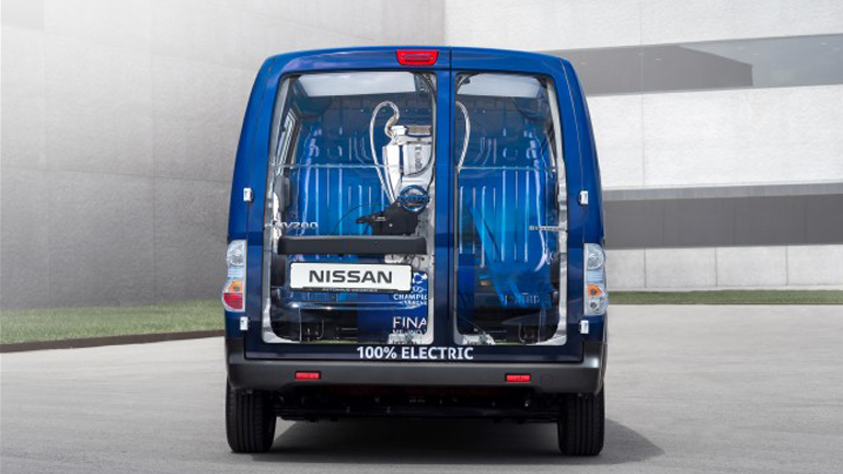 Το τρόπαιο του Champions League στα χέρια της Nissan!