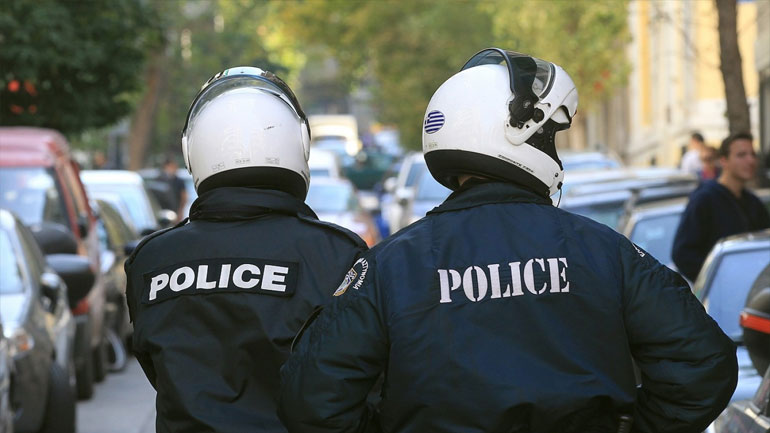 Εμφανίστηκε ως διευθυντής τράπεζας και απέσπασε από ηλικιωμένη τουλάχιστον 178.000 ευρώ