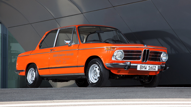 Πότε κυκλοφόρησε το πρώτο ηλεκτρικό μοντέλο της BMW;