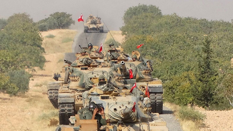 Συρία: Ο τουρκικός στρατός στέλνει ενισχύσεις στην επαρχία Ιντλίμπ