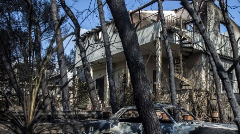 Διερευνώνται οι καταγγελίες για κακοδιαχείριση του υλικού που προσφέρθηκε στους πυρόπληκτους από τον δήμο Μαραθώνα