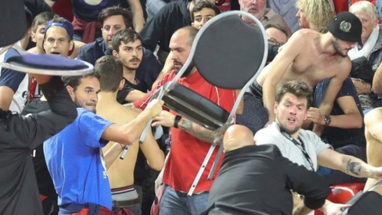 Απίστευτο ξύλο σε αγώνα μπάσκετ στο Βέλγιο