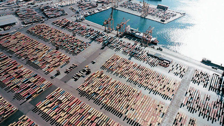 Με ραγδαίους ρυθμούς αναπτύσσεται το λιμάνι της Σανγκάης