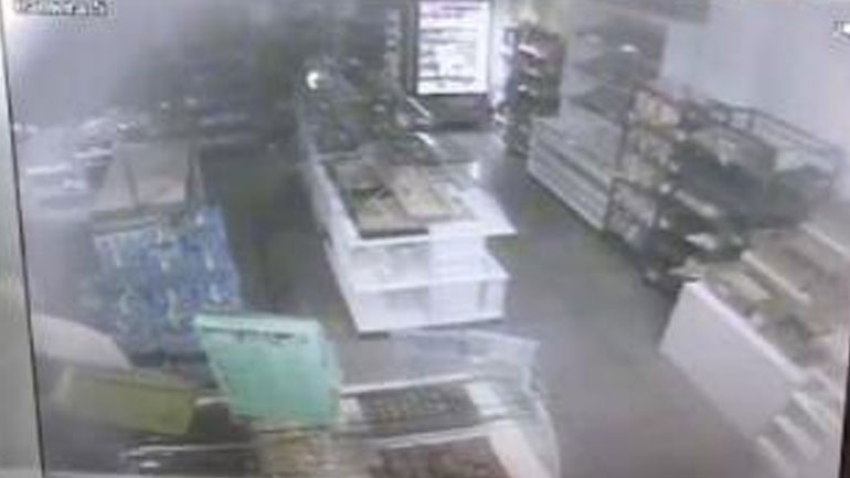 Έβαλαν… όπισθεν και μπούκαραν σε φούρνο στη Λεμεσό