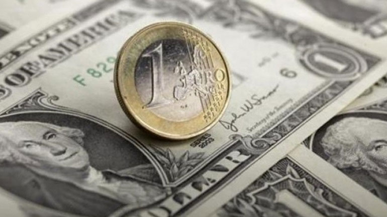 Ενισχύεται το ευρώ έναντι του δολαρίου