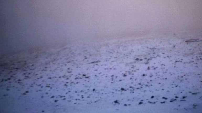 Έπεσαν τα πρώτα χιόνια στον Όλυμπο