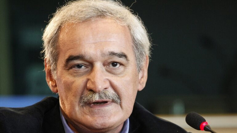 Ο Ν. Χουντής ενημέρωσε την ευρωομάδα της Αριστεράς για τη δίωξη Λαφαζάνη