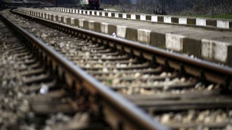 Σοβαρό τροχαίο στη Φθιώτιδα: Ι.Χ. παρασύρθηκε από τρένο