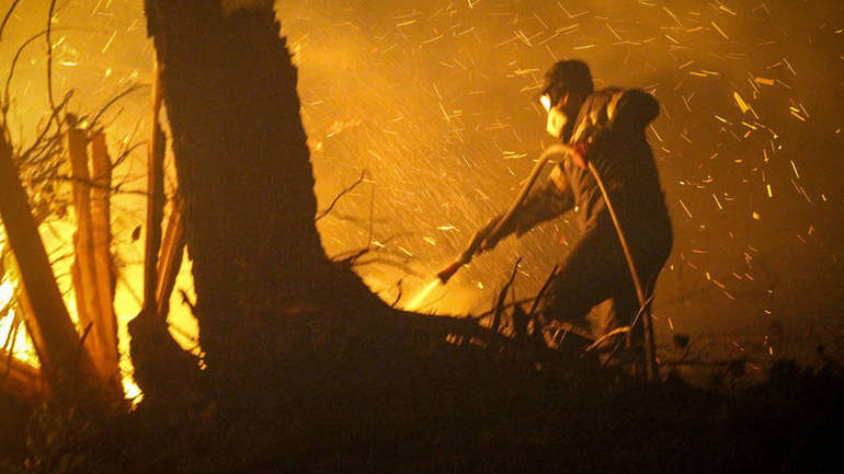 Μεγάλη φωτιά στην Ανατολική Μάνη