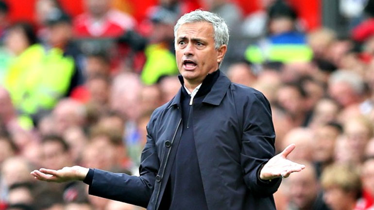 Μάντσεστερ Γιουνάιτεντ: «Τελεσίγραφο» των παικτών στη διοίκηση για τον Μουρίνιο