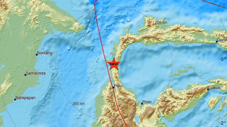 Σεισμός 7,4R στην Ινδονησία