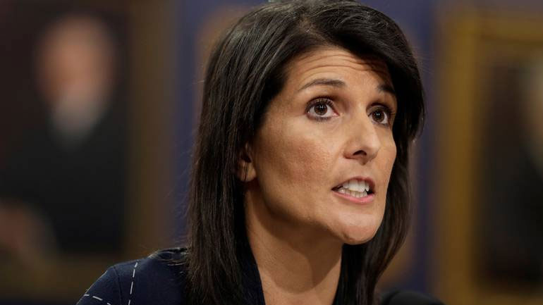 Η Αμερικανίδα πρέσβης στον ΟΗΕ Νίκι Χέιλι συμμετείχε σε διαδήλωση κατά του προέδρου Μαδούρο