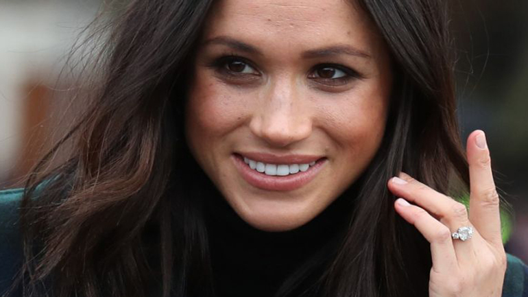 Το Μπάκιγχαμ πουλάει αντίγραφο του δαχτυλιδιού αρραβώνων της Μέγκαν Μαρκλ