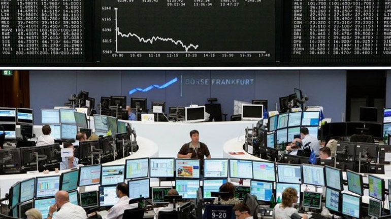 Αρνητικά πρόσημα στις ευρωαγορές – Υποχώρηση για το ευρώ