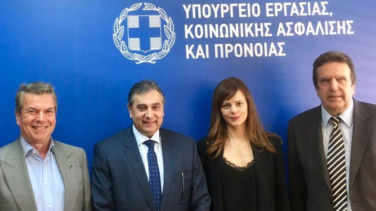 Συνάντηση Αχτσιόγλου-ΕΣΕΕ για εργασιακά και ασφαλιστικά