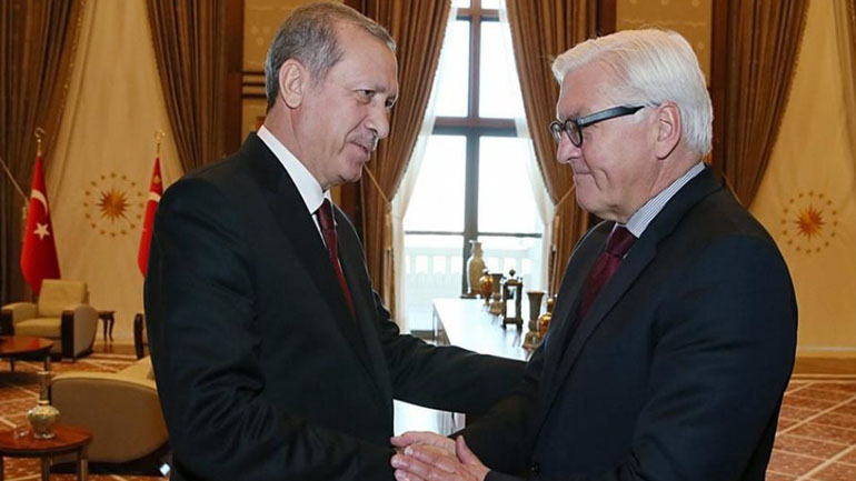 Γερμανία: Αιχμές για ρατσισμό εξέφρασε ο Ερντογάν