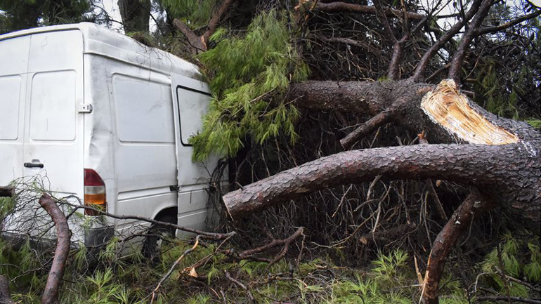 Τέσσερις οι αγνοούμενοι του «Ζορμπά» – Τους ψάχνουν δύτες και ΕΜΑΚ