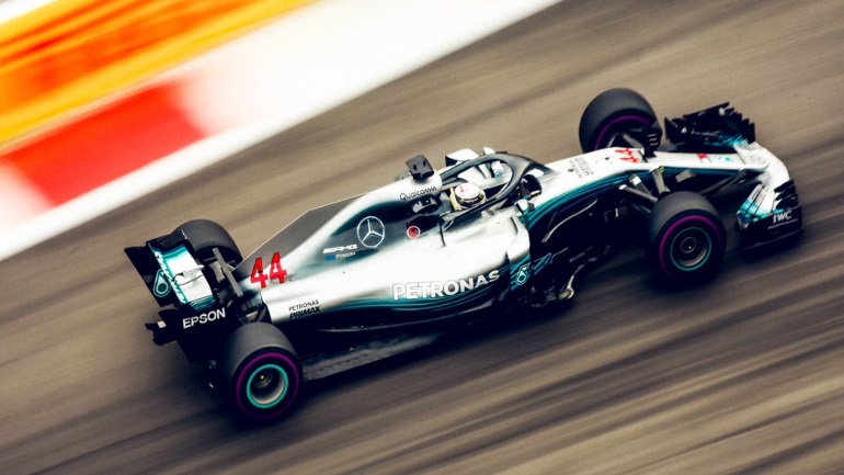 Formula 1: Νικητής στη Ρωσία ο Hamilton – Verstappen από άλλον πλανήτη