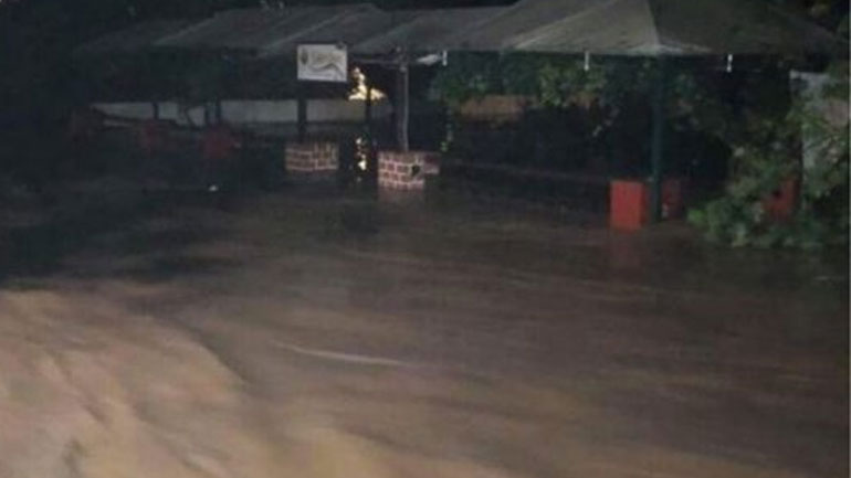 Εύβοια: ΕΜΑΚ και δύτες αναζητούν τους αγνοούμενους