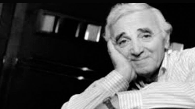 Το «αντίο» της Ν. Μούσχουρη στον Σαρλ Αζναβούρ