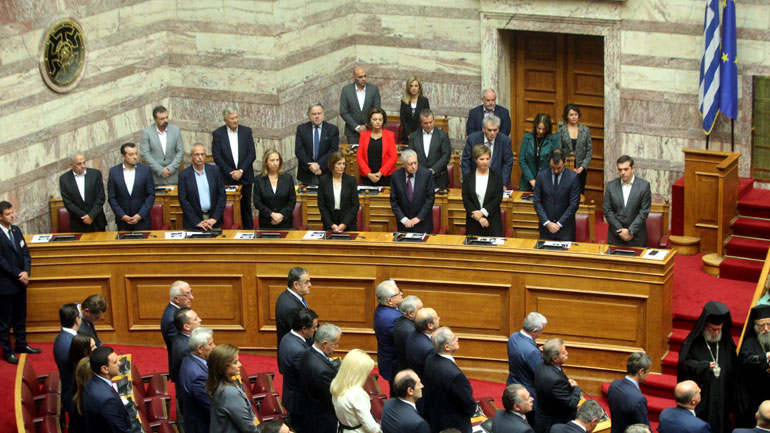 Στα έδρανα των Υπουργών