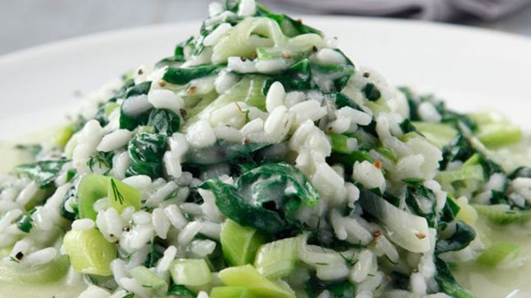 Πώς να φτιάξετε το τέλειο σπανακοριζότο