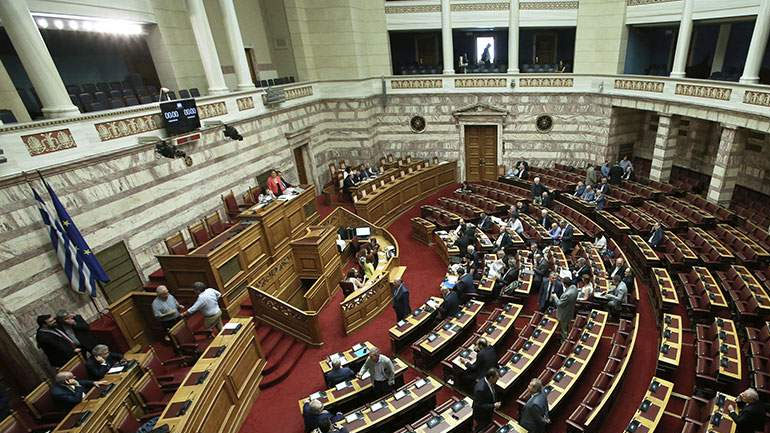 Στις 11.00 ο αγιασμός στη Βουλή