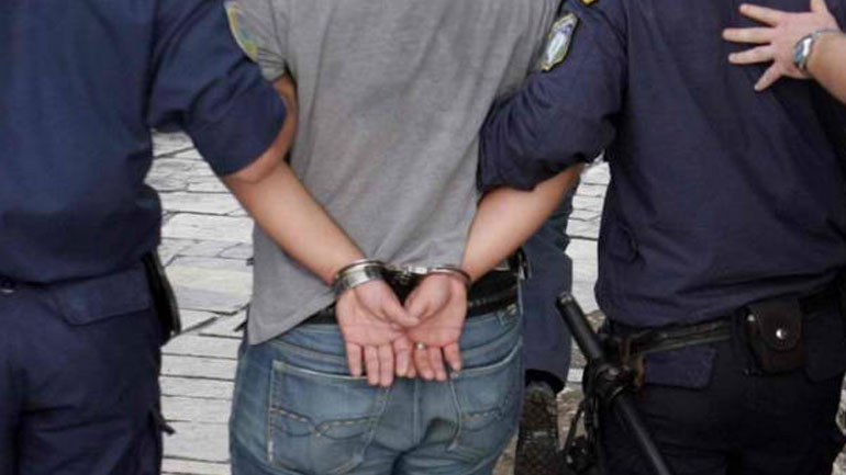 Συλλήψεις μεταναστών για πλαστογραφία ταξιδιωτικών εγγράφων στο Ηράκλειο