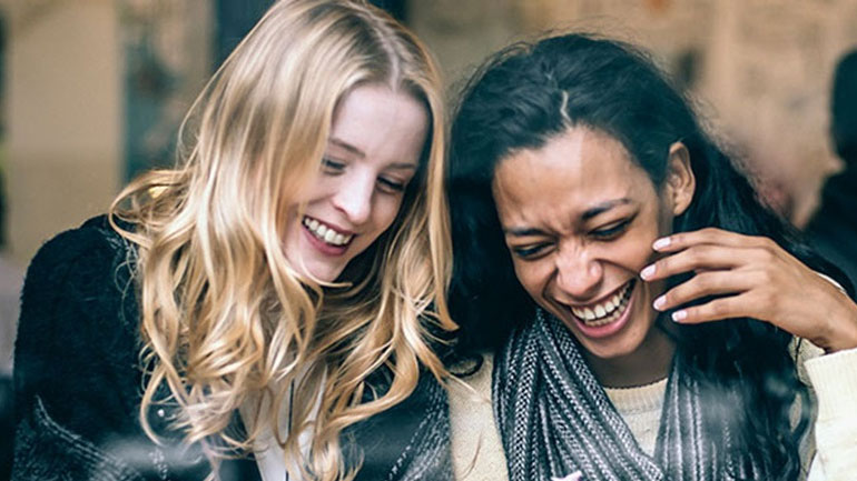 Η φιλία είναι το καλύτερο παυσίπονο!