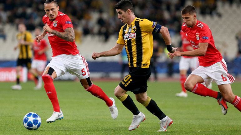 Ο Μάνταλος υπό την επίβλεψη δύο αντιπάλων του