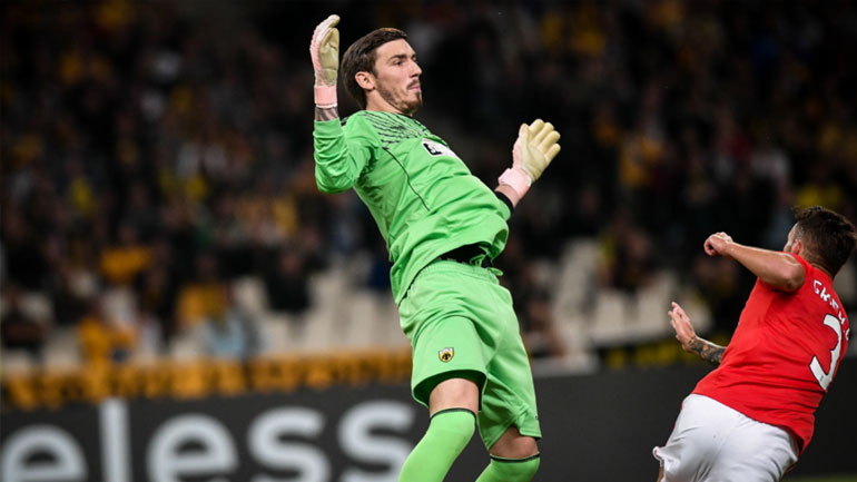 Ο Μπάρκας μόλις έχει δεχτεί το δεύτερο τέρμα από τον Γκριμάλδο